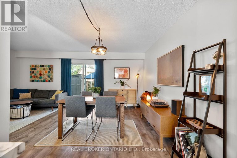 28983719/a-3911-old-richmond-road/arbeatha-park/ottawa/ontario/K2H8T9_12