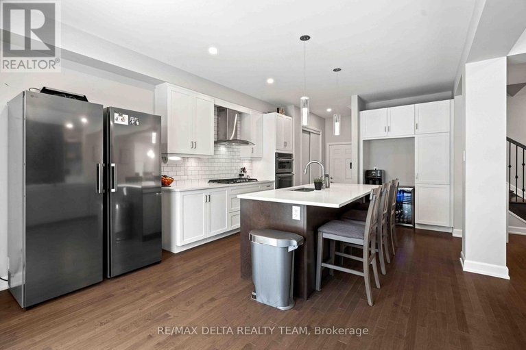 29289010/58-hackamore-crescent/goulbourn-twp-from-franktown-rdsouth-to-rideau/ottawa/ontario/K0A2Z0_13