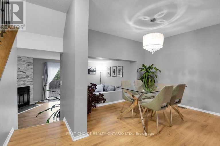 29056396/1771c-lamoureux-drive/queenswood-heights-south/ottawa/ontario/K1E2N5_10