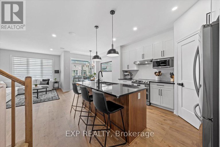 28491066/42-jardiniere-street/remainder-of-stittsville-area/ottawa/ontario/K2S2K3_5