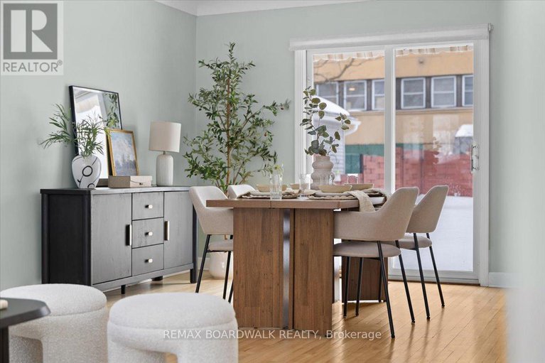 29391601/1446-woodward-avenue/carlington/ottawa/ontario/K1Z7W3_9