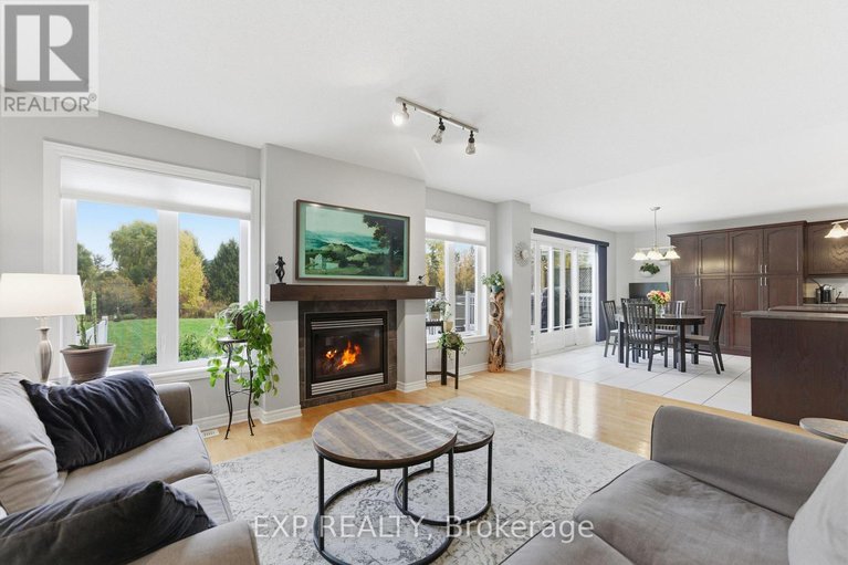 29033909/17-olde-towne-avenue/village-of-russell/russell/ontario/K4R0A5_16