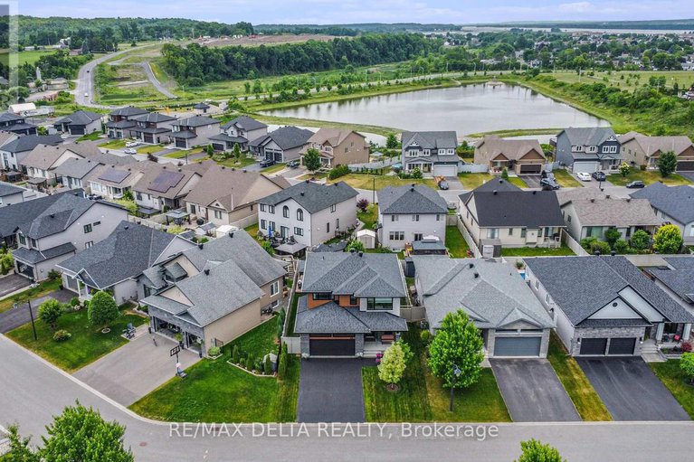 28523245/45-granite-street/clarencerockland-twp/clarence-rockland/ontario/K4K0H7_41