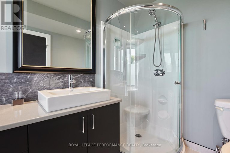 28573651/805-kingsmere-avenue/mckellar-heightsglabar-park/ottawa/ontario/K2A3J8_30
