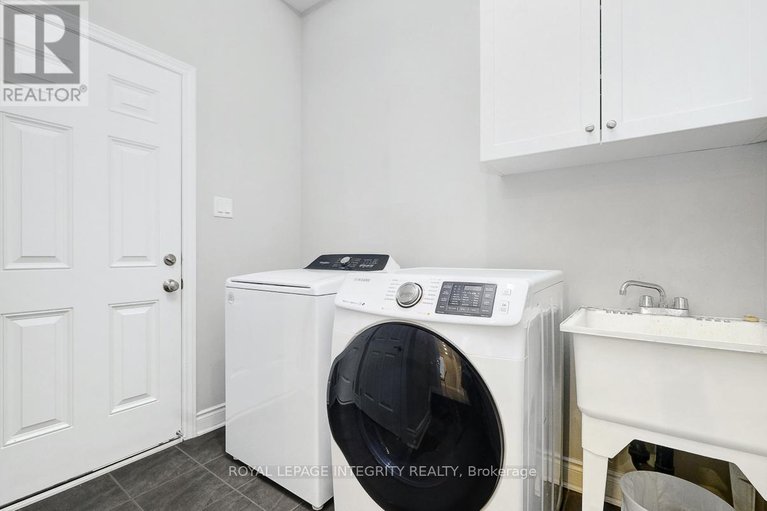 28899220/547-parade-drive/stittsville-south/ottawa/ontario/K2S0X8_21