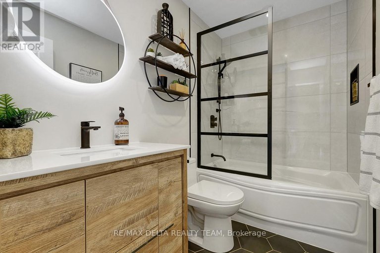 28847378/1971-schroeder-crescent/springridgeeast-village/ottawa/ontario/K4A4P7_36