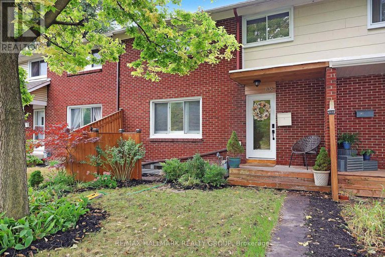 28903308/836-borthwick-avenue/castle-heightsrideau-high/ottawa/ontario/K1K2M8_1