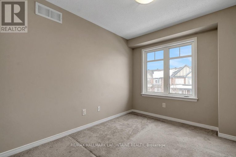 29501569/381-sweetflag-street/longfields/ottawa/ontario/K2J5Y7_32