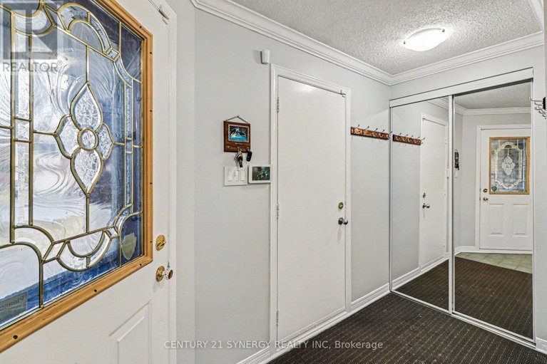 29613815/41-hunterswood-crescent/hunt-club-park/ottawa/ontario/K1G5V7_4