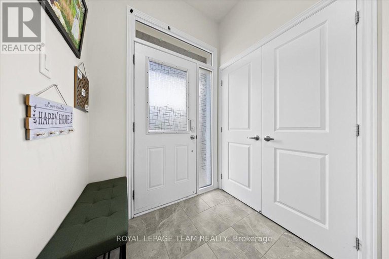 28783666/288-livery-street/emerald-meadowstrailwest/ottawa/ontario/K2S1E7_3