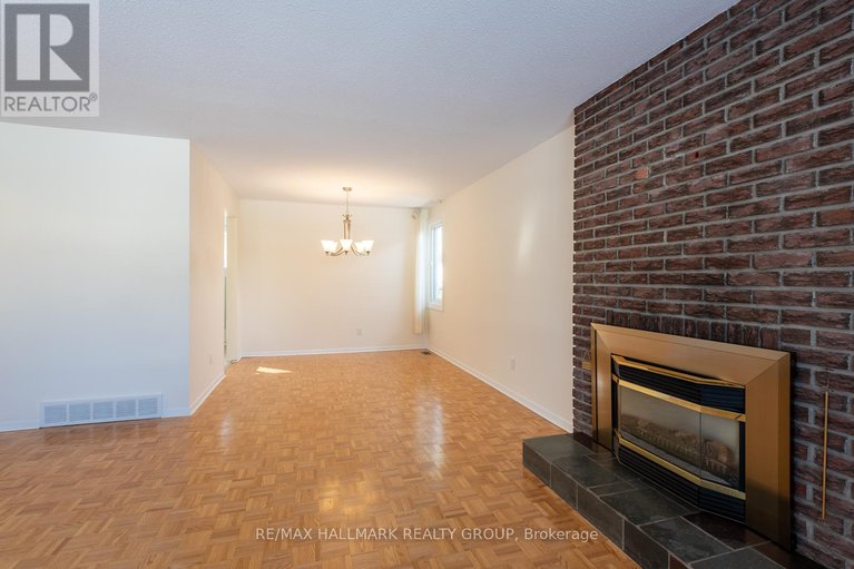 28823440/2429-ogilvie-road/beacon-hill-north/ottawa/ontario/K1J7N3_7