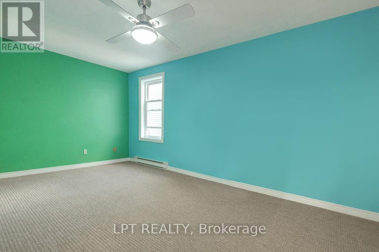 28822093/13-1121-bavlie-avenue/billings-bridge/ottawa/ontario/K1H8P3_35