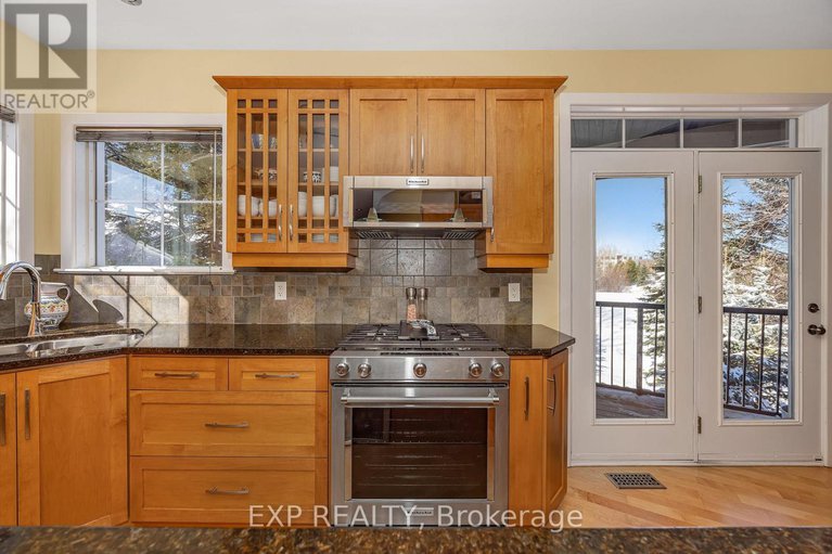 29397622/46-marsh-sparrow-private/morgans-grantsouth-march/ottawa/ontario/K2K3P2_7