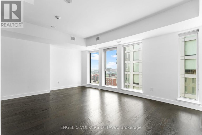 28937031/1104-40-nepean-street/ottawa-centre/ottawa/ontario/K2P0X5_10