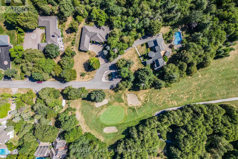 28752704/5-countryside-green/cedar-hillorchard-estates/ottawa/ontario/K2R1B5_43