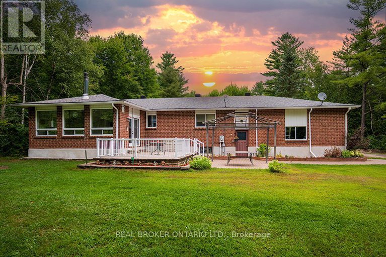 28756525/2089-totem-ranch-road-e/north-grenville-twp-kemptville-south/north-grenville/ontario/K0G1T0_1