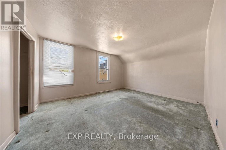 29111606/198-hinchey-avenue/mechanicsville/ottawa/ontario/K1Y1L7_18