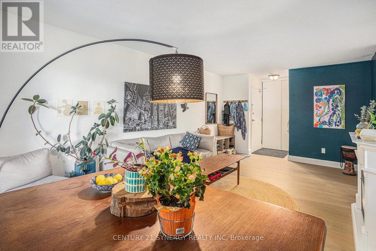 28993564/204-270-brittany-drive/viscount-alexander-park/ottawa/ontario/K1K4M3_7