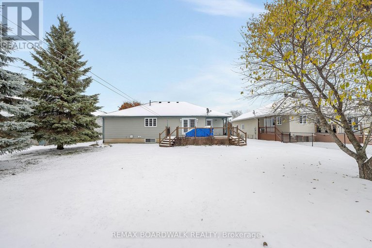 29099870/11-grove-street/iroquois/south-dundas/ontario/K0E1K0_39