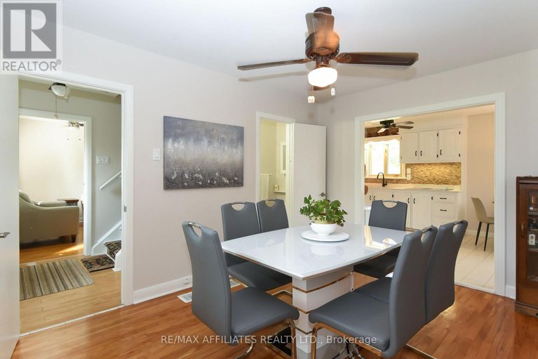 29123494/323-fullerton-avenue/overbrookcastle-heights/ottawa/ontario/K1K1K2_29