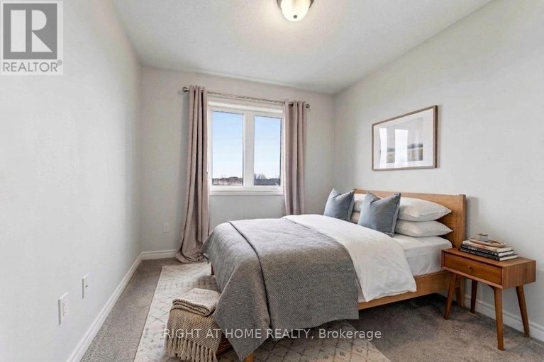 29608682/404-edgevalley-court/stittsville-north/ottawa/ontario/K2S2R3_29