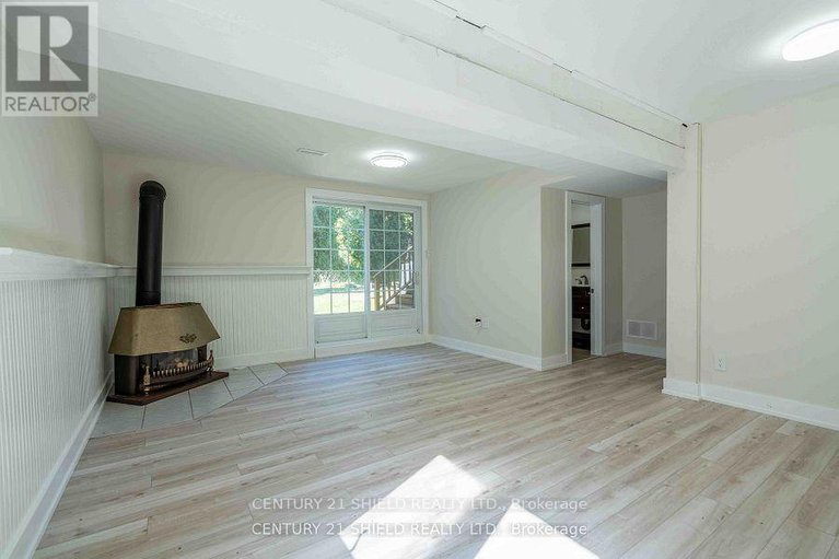 29244683/18915-glen-road/south-glengarry-charlottenburgh-twp/south-glengarry/ontario/K0C2J0_7