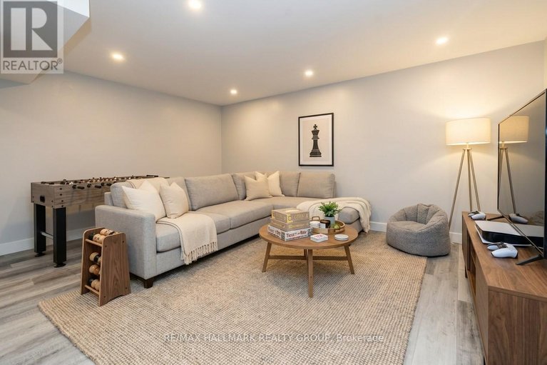 29631798/1421-talcy-crescent/fallingbrookridgemount/ottawa/ontario/K4A3C6_46