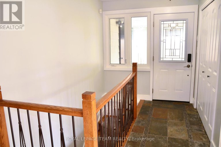 28613044/2931-southmore-drive-e/riverside-park-south/ottawa/ontario/K1V6Z6_5