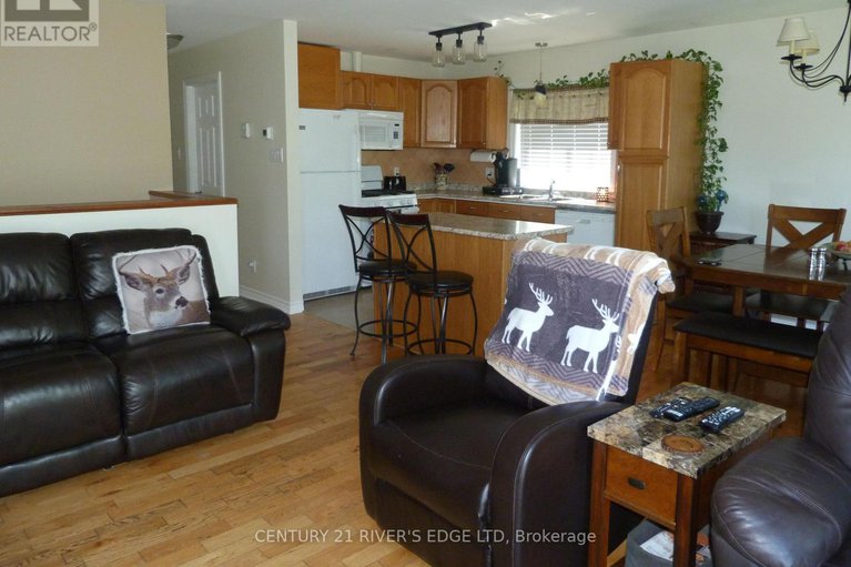 28033034/40-lori-lane/chesterville/north-dundas/ontario/K0C2H0_6