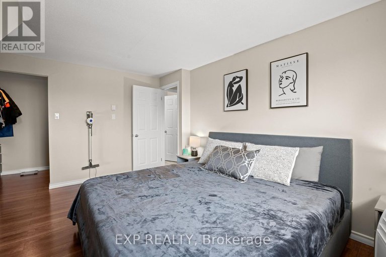 29159021/77b-754-st-andre-drive/hiawatha-parkconvent-glen/ottawa/ontario/K1C4S4_34