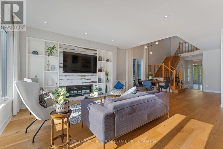 29092305/537-compass-street/mer-bleuebradley-estatesanderson-park/ottawa/ontario/K1W0J1_15