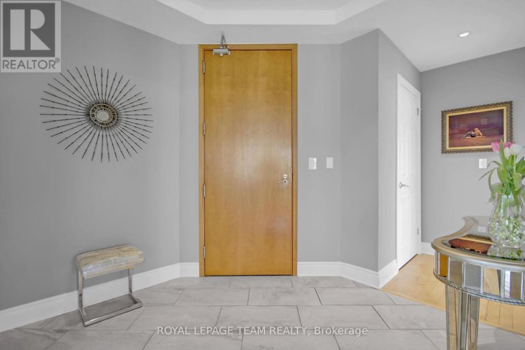 28239573/2401-38-metropole-private/westboro-north/ottawa/ontario/K1Z1E9_13