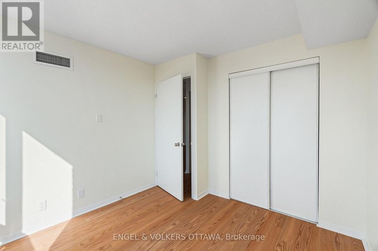 28611084/610-45-holland-avenue/ottawa-west/ottawa/ontario/K1Y4S3_9