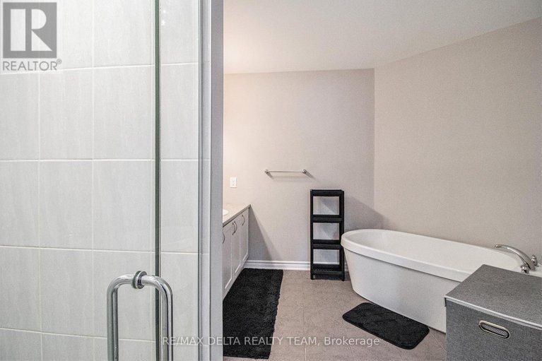 28584991/132-conifer-creek-circle/emerald-meadowstrailwest/ottawa/ontario/K2M0M2_14