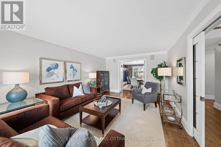 29300767/2-eagle-chase-court/cedargrovefraserdale/ottawa/ontario/K2J3N5_6