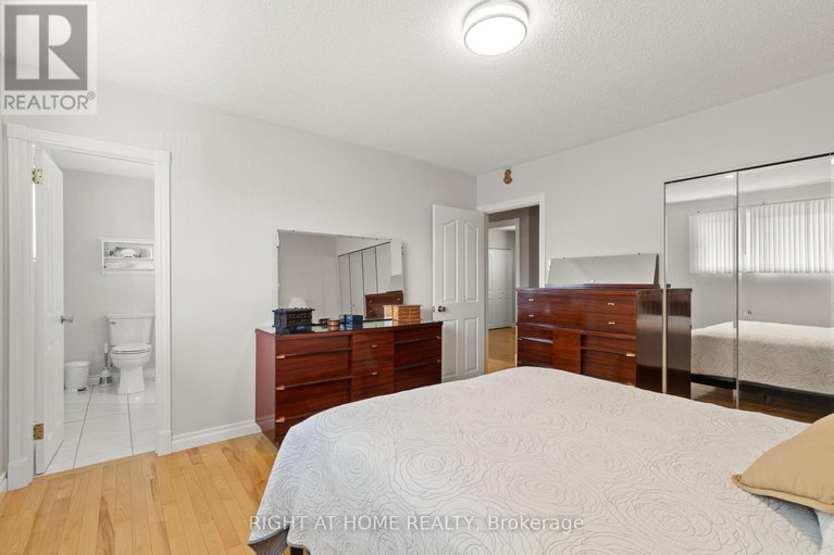 28599787/2355-raymond-street/town-of-rockland/clarence-rockland/ontario/K4K1K3_12