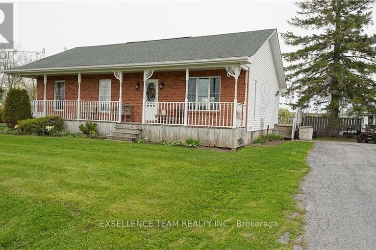 25566557/19100-kenyon-conc-rd-7-road/north-glengarry-kenyon-twp/north-glengarry/ontario/K0C1A0_1