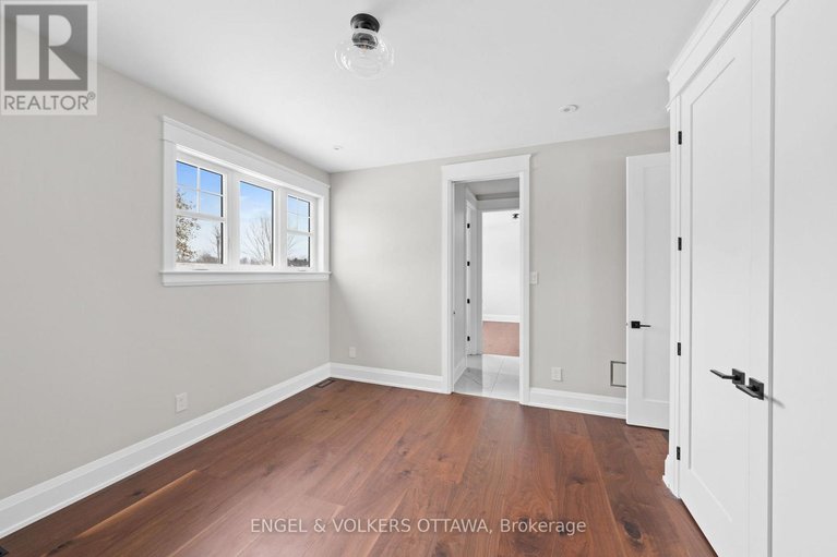 29334925/432-ashbee-court/manotick-village-manotick-estates/ottawa/ontario/K4M0A8_27