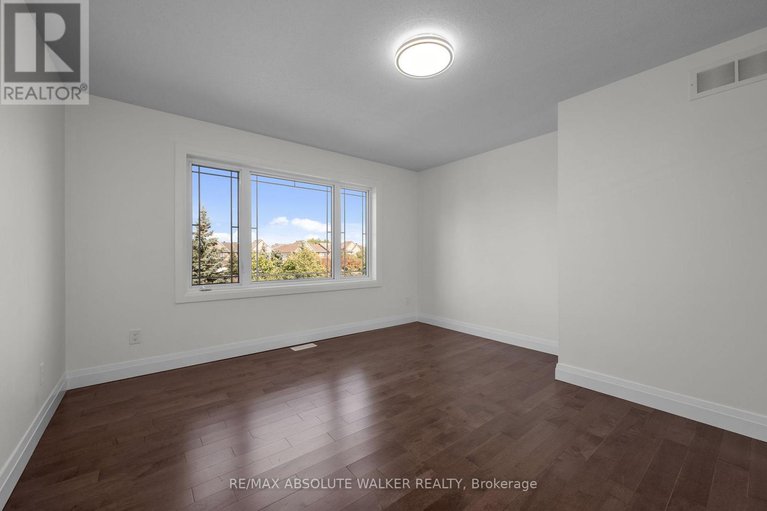 29069176/424-nittany-crescent/strandherd/ottawa/ontario/K2J5P1_25