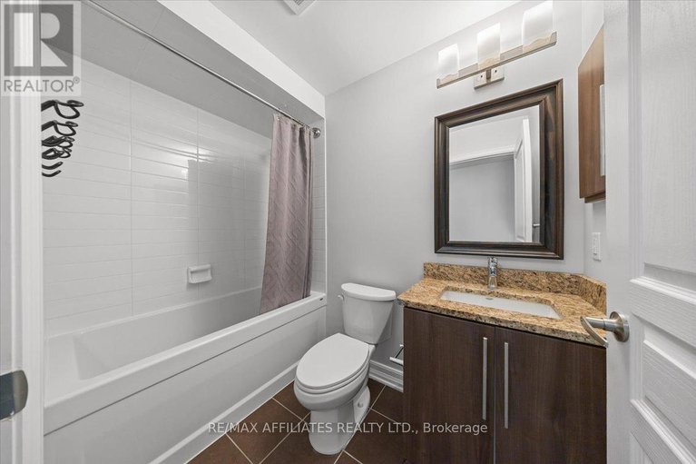 28450553/303-238-besserer-street/sandy-hill/ottawa/ontario/K1N6B1_25