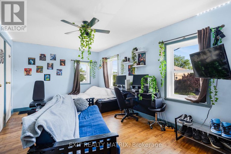 28379387/1018-sinclair-street/hawkesbury/hawkesbury/ontario/K6A1E5_18
