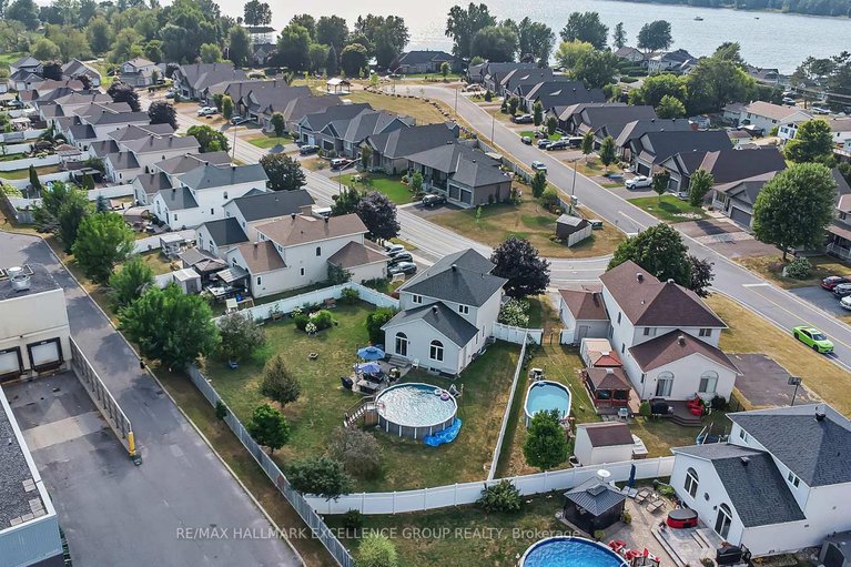 28730697/2677-chamberland-street/town-of-rockland/clarence-rockland/ontario/K4K0A5_48