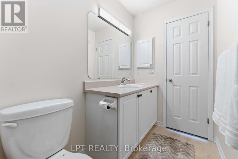 29637003/49-pennard-way/hunt-club-parkgreenboro/ottawa/ontario/K1T4C1_21