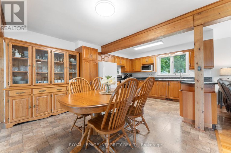 28594560/7403-rideau-valley-drive-s/rideau-twp-s-of-reg-rd-6-e-of-mccordick-rd/ottawa/ontario/K0A2E0_13