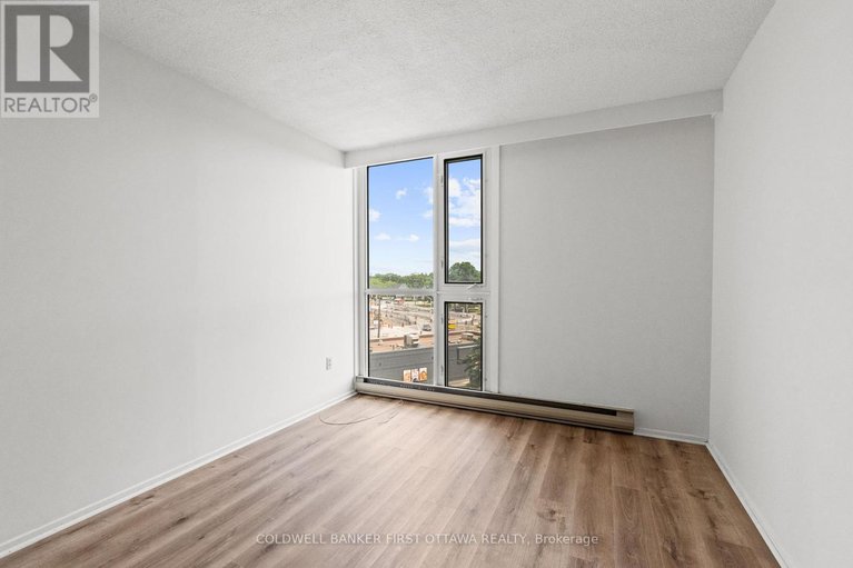 28477843/607-1025-richmond-road/woodroffe/ottawa/ontario/K2B8G8_42