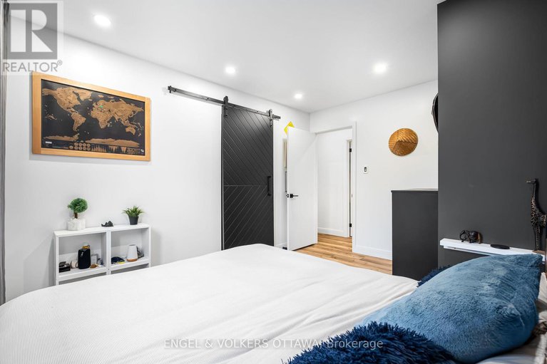 28912117/2-davies-court/glencairnhazeldean/ottawa/ontario/K2L1L6_21
