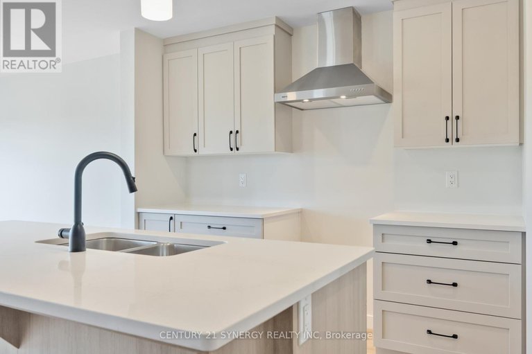 28644848/17-helen-street/north-stormont-finch-twp/north-stormont/ontario/K0A1R0_13