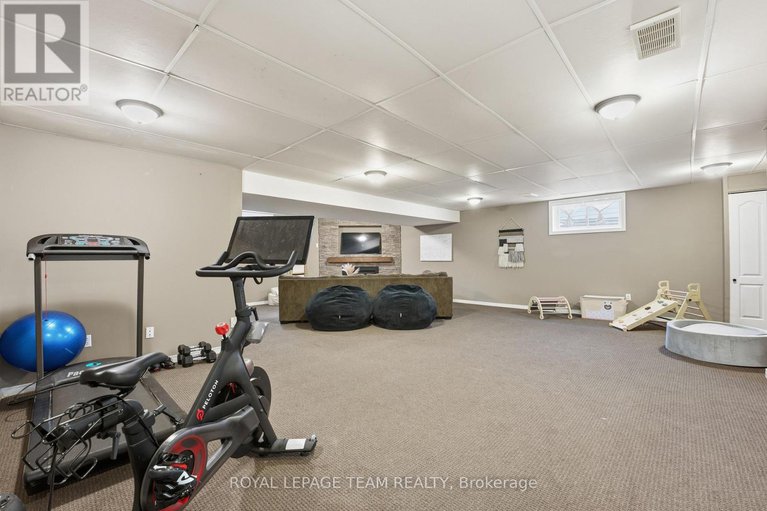 29081356/116-mclachlin-street-s/arnprior/arnprior/ontario/K7S3Y5_33