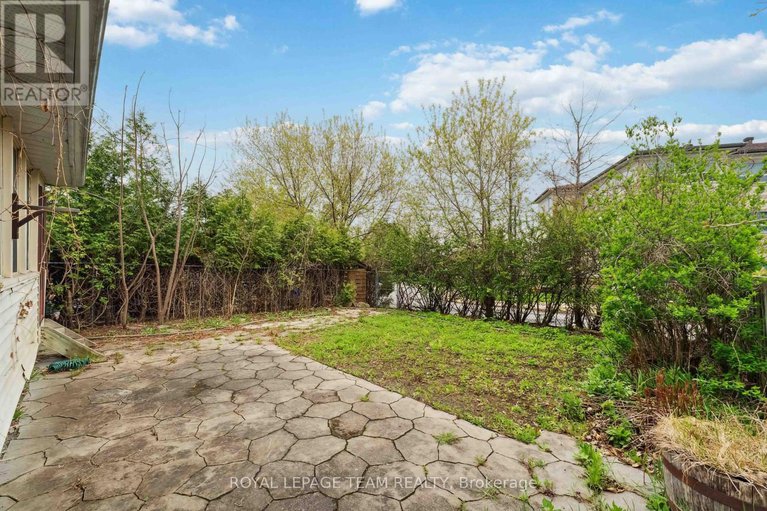 28764655/6351-st-louis-drive/hiawatha-parkconvent-glen/ottawa/ontario/K1C2X9_45