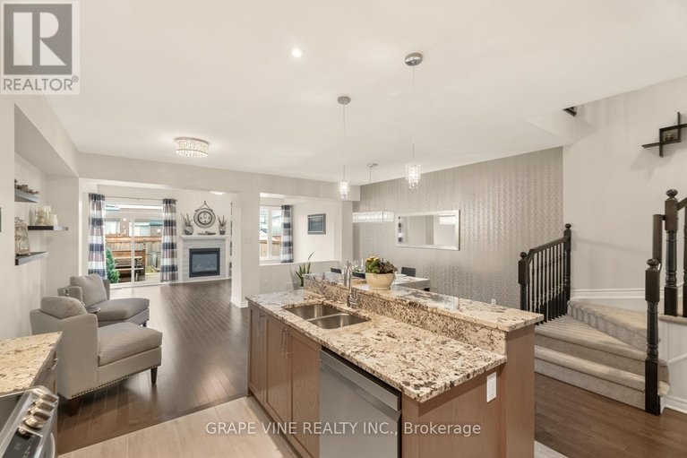 29618523/383-memorial-grove/riverside-southgloucester-glen/ottawa/ontario/K1X0C7_11